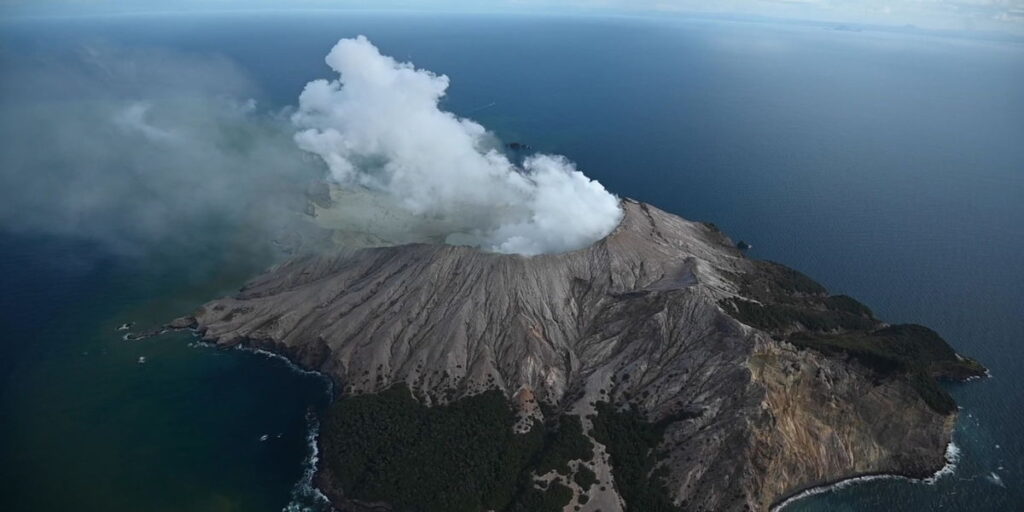 Active volcanoes in New Zealand